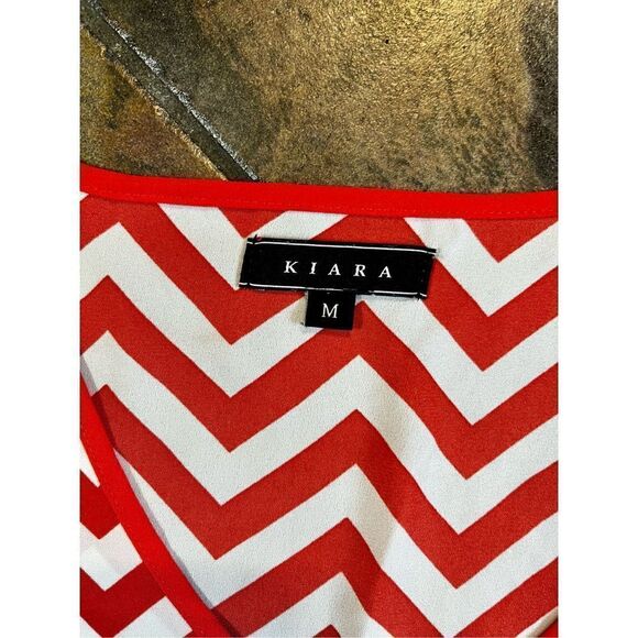 Kiara Women’s Medium Chevron 3/4 Sleeve V-neck Blouse - Picture 8 of 12